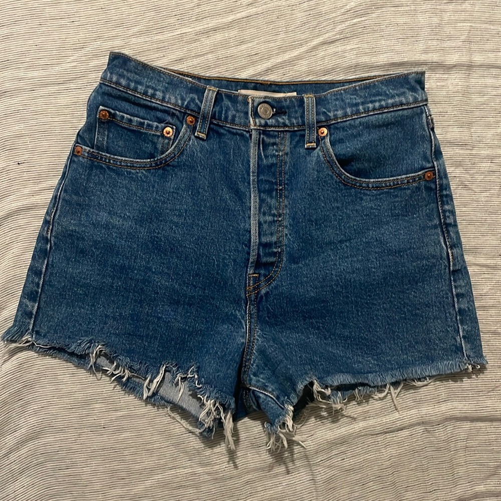 Levi's Premium Ribcage Womens Shorts